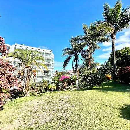 아파트 One Bedroom With Wifi, Pool, Close To The