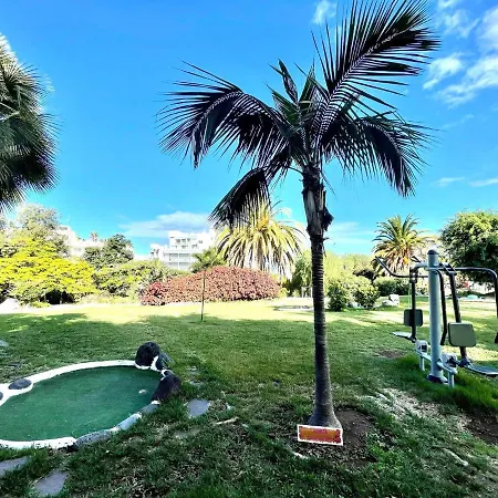 아파트 One Bedroom With Wifi, Pool, Close To The *