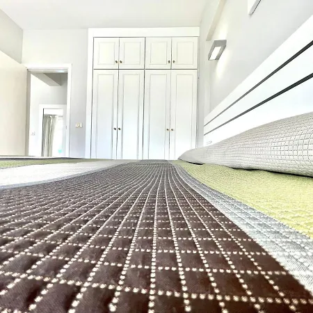 Appartement One Bedroom With Wifi, Pool, Close To The *